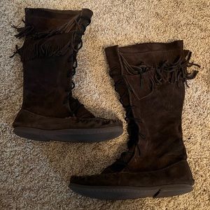 Hiawatha Bastien Industries Genuine Moccasins Dk Brown Suede fringe sz 9